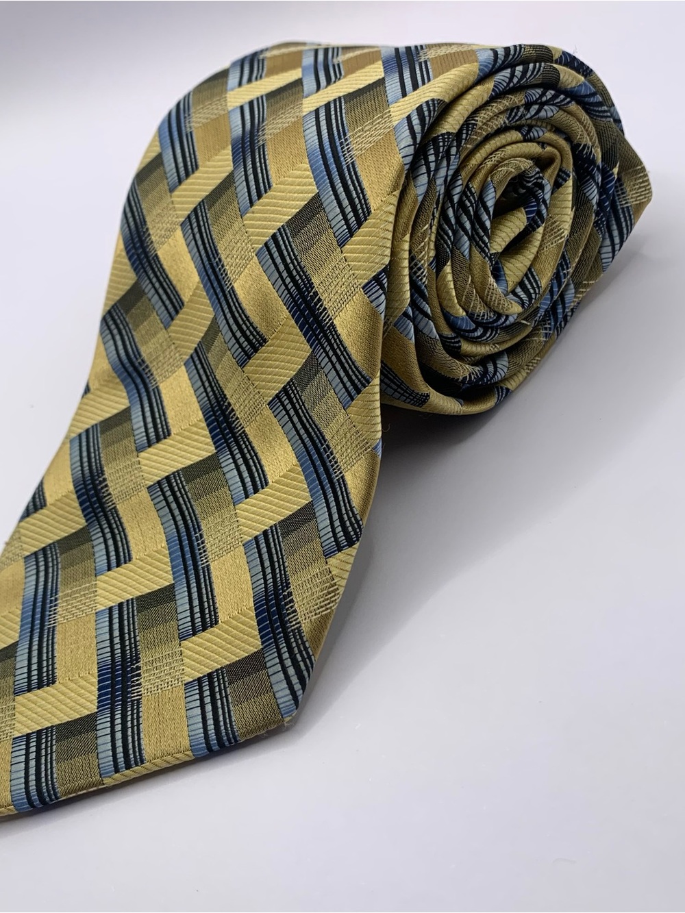 Giorgio Brutini Gold and Blue Basketweave Tie RARE